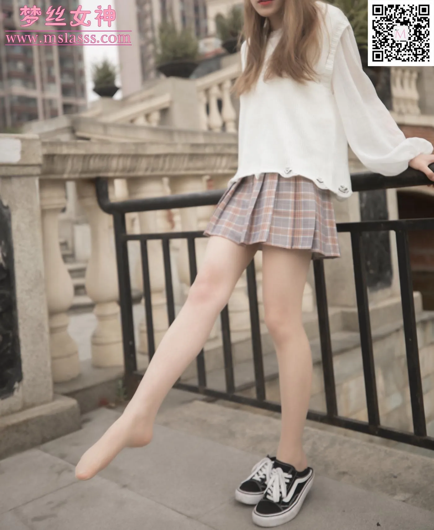 [MSLASS梦丝女神] 2020.03.10 NO.097 晓晓 女神的丝袜 [48P]插图2